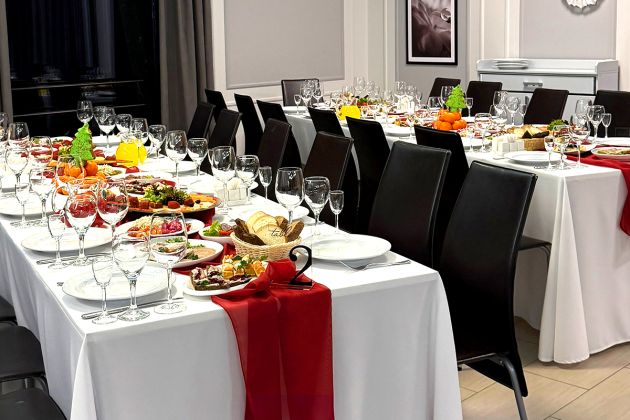 Ресторан базы отдыха «Аркадия» - авторская кухня, мясные блюда на гриле, подача для компании на природе