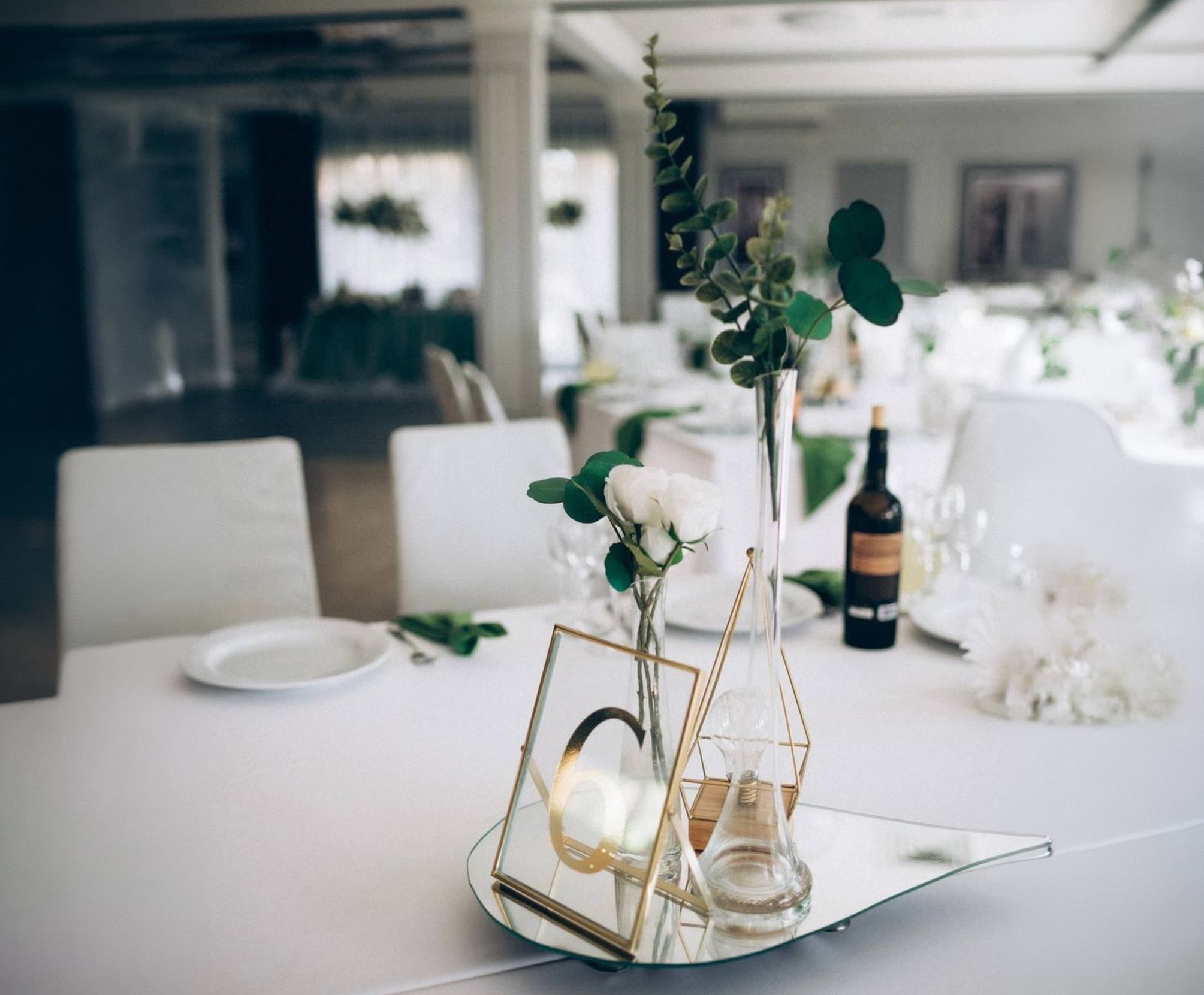 Подготовка банкетного зала перед свадьбой на безе отдыха «Аркадия»