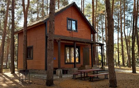 Домик на шестерых на базе отдыха "Аркадия"