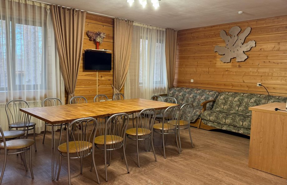 Корпоративная беседка для проведения мероприятий и отдыха на базе отдыха "Аркадия"