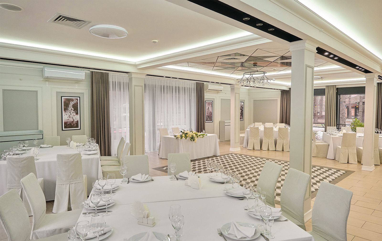 Банкетный зал ресторана у Белгородского водохранилища, Маслова Пристань