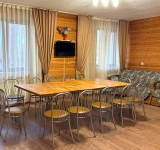 Корпоративная беседка с большим залом на территории базы отдыха «Аркадия»