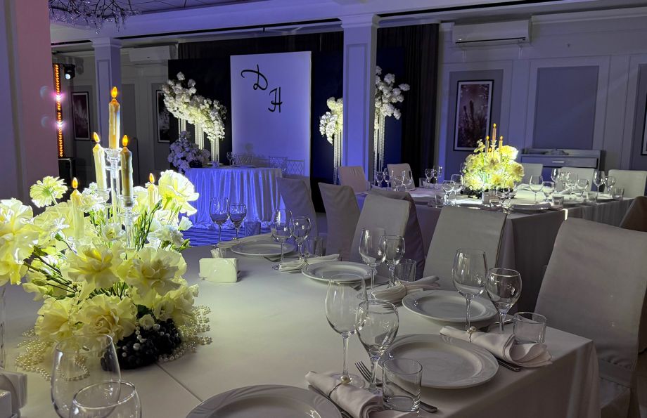 Ресторан базы отдыха "Аркадия" с авторской кухней и уютной атмосферой