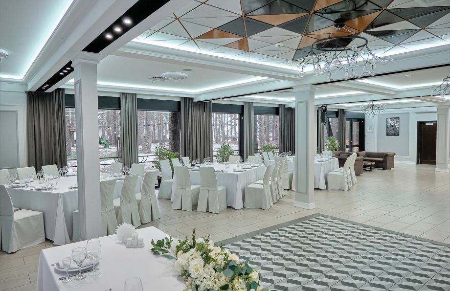 Ресторан «Аркадия» в Масловой Пристани, интерьер банкетного зала