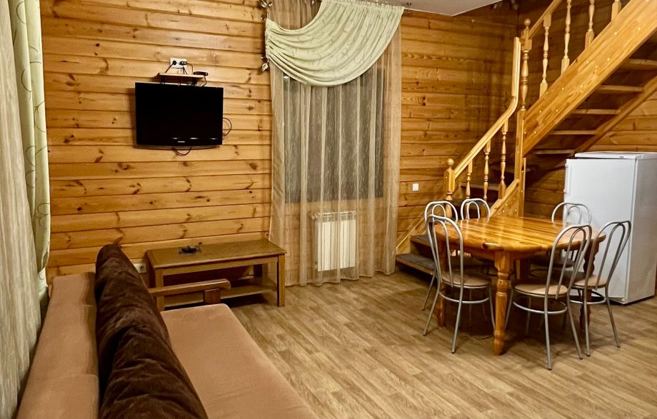 База отдыха Аркадия — деревянные домики для компании возле Белгорода