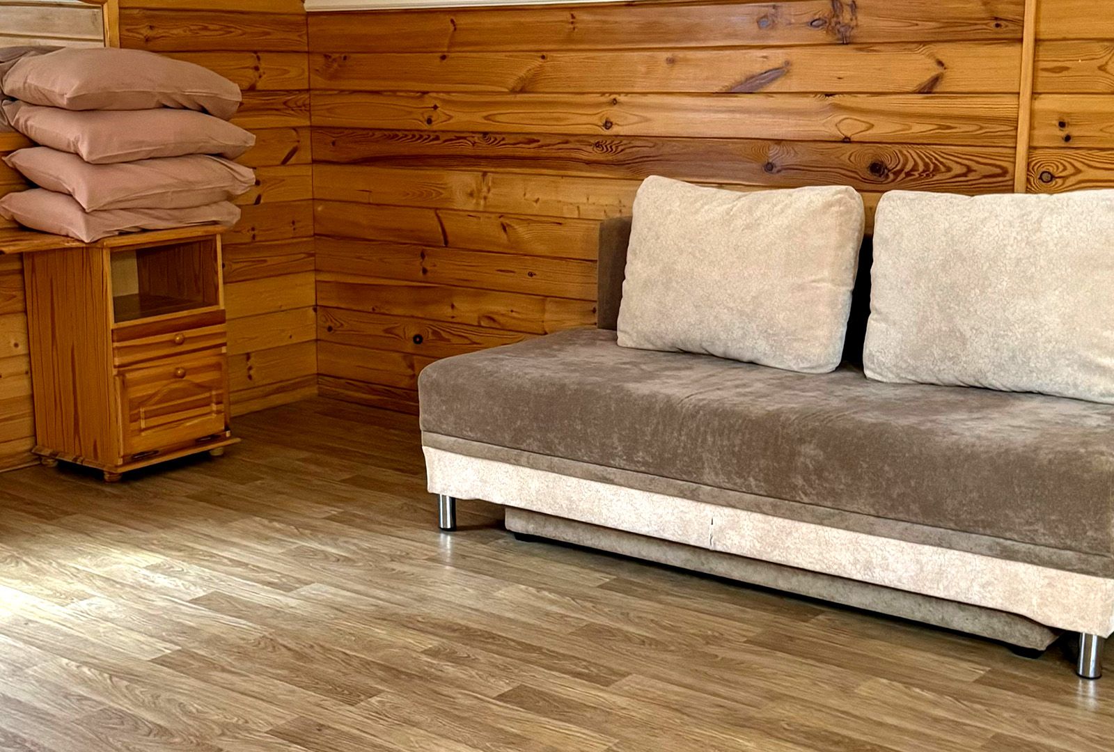 гостиная и спальни домика Аркадия