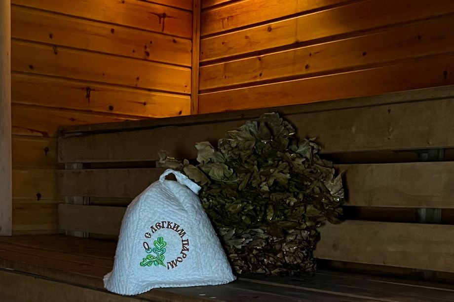 Русская баня с бассейном на базе отдыха «Аркадия» в сосновом бору Белгородской области